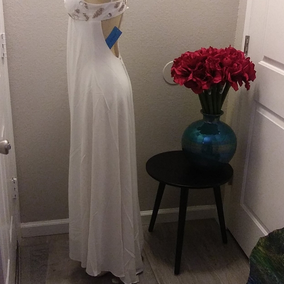 White Embellished Evening / Special Occasion - Picture 4 of 12